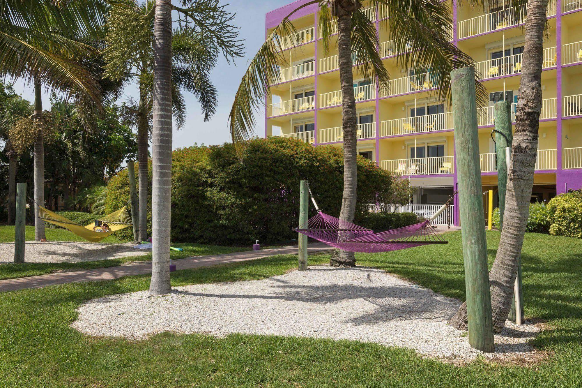 South Beach Condo Hotel St. Pete Beach Exterior photo